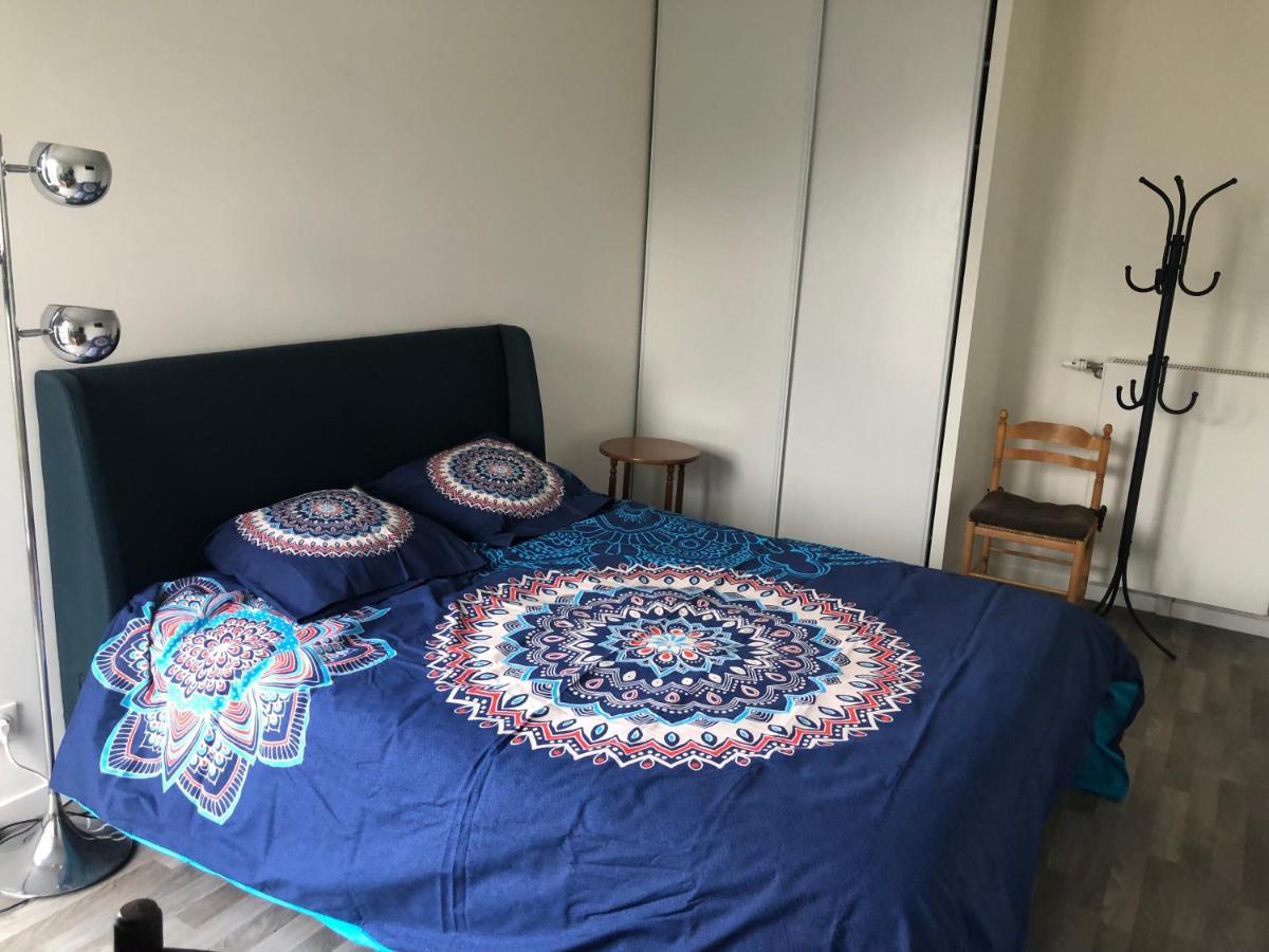 Grande Chambre 14 M2 Avec Salle De Bain Privative A Nanterre Prefecture Proche La Defense Arena Campus Sncf Et Paris Extérieur photo