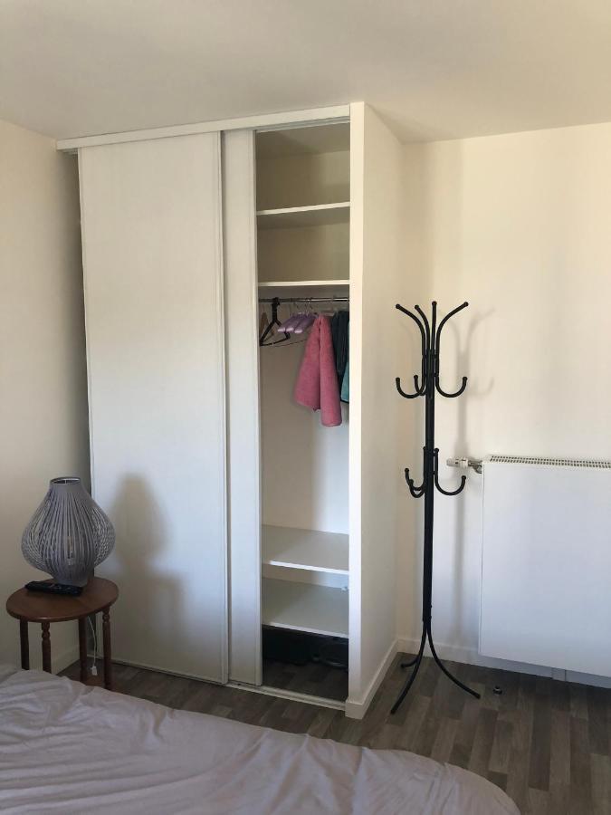 Grande Chambre 14 M2 Avec Salle De Bain Privative A Nanterre Prefecture Proche La Defense Arena Campus Sncf Et Paris Extérieur photo